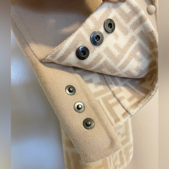 Authentic FENDI light beige wool coat 36 - Picture 10 of 12